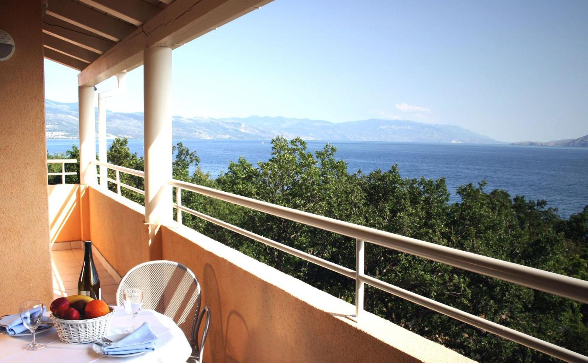 Apartments Grand Novi Vinodolski Resort Oda fotoğraf
